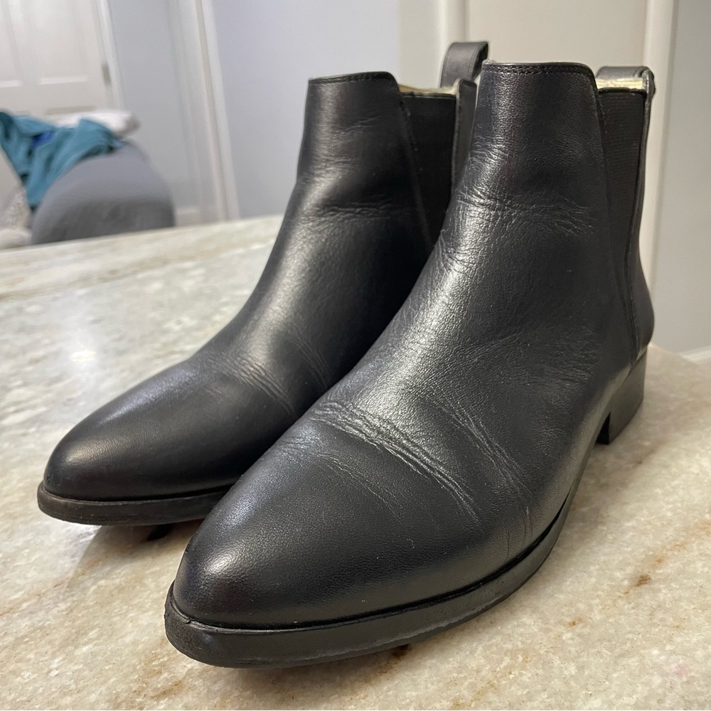 Nisolo Classic Chelsea Boots Black Leather Ankle Low Heel Women's size 8